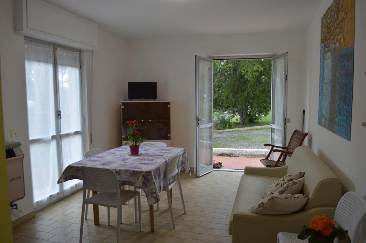 Le Villette Di Villa Paola Loano Eksteriør billede